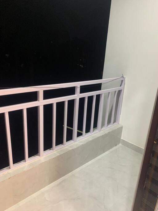 Ferienwohnung White Orchid, Unique & Stylish, Executive 2Bhk. Guwahati Exterior foto