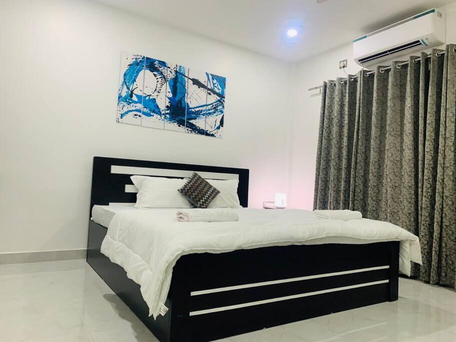 Ferienwohnung White Orchid, Unique & Stylish, Executive 2Bhk. Guwahati Exterior foto